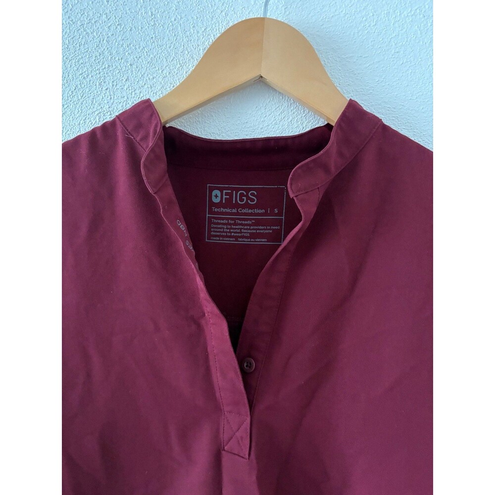 Figs Women's Sz S Rafaela Dark Red Maroon Scrub Top Button V Neck Two Pockets - Picture 2 of 12
